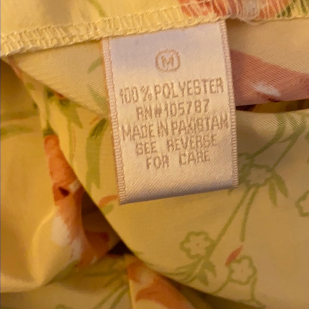 Yellow floral print nightgown - Picture 6 of 6